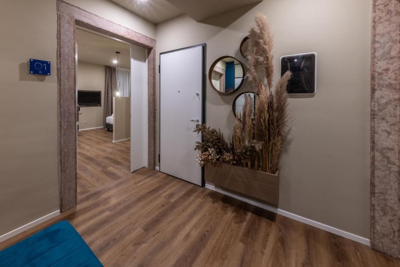 Hi Room Trente Extérieur photo